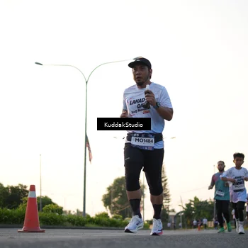 Runner Photo 7836451