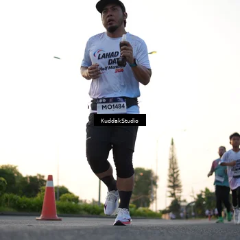 Runner Photo 7836460
