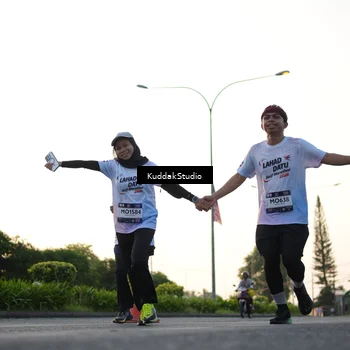 Runner Photo 7836466