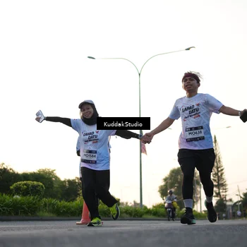 Runner Photo 7836467