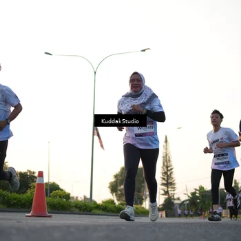 Runner Photo 7836485