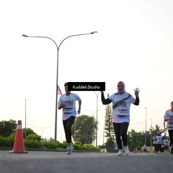 Runner Photo 7836490