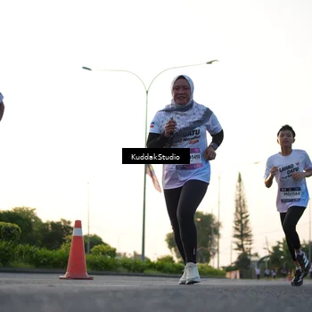 Runner Photo 7836492