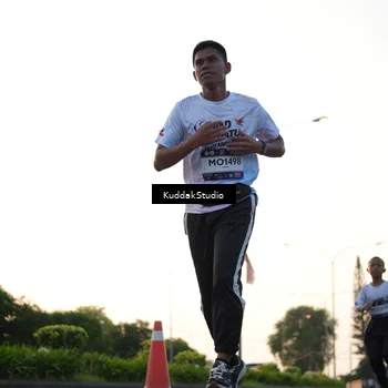 Runner Photo 7836507
