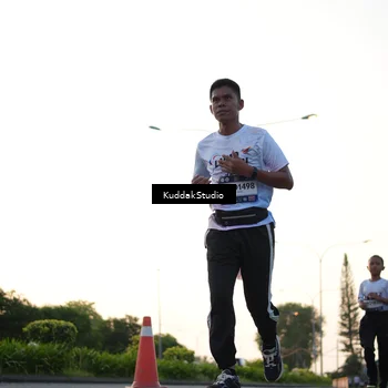 Runner Photo 7836511