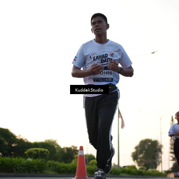 Runner Photo 7836513