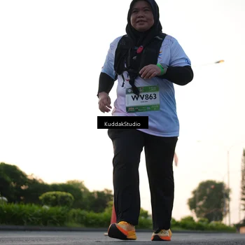 Runner Photo 7836536