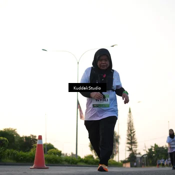 Runner Photo 7836540