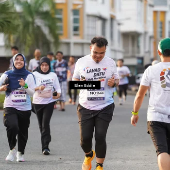 Runner Photo 7836542