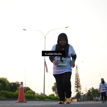 Runner Photo 7836555