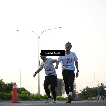 Runner Photo 7836570