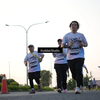 Runner Photo 7836582