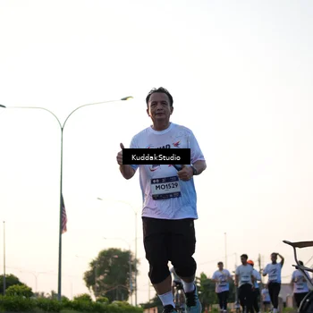 Runner Photo 7836593