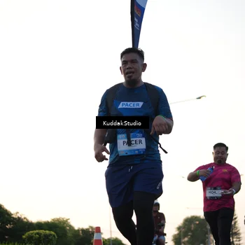 Runner Photo 7836632