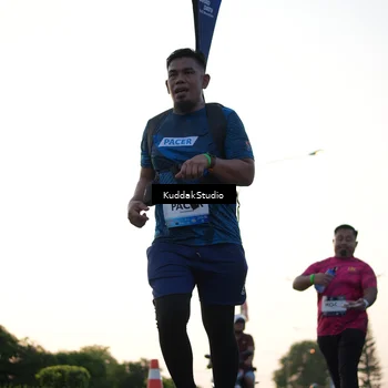 Runner Photo 7836633