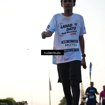Runner Photo 7836635