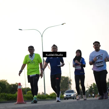 Runner Photo 7836672