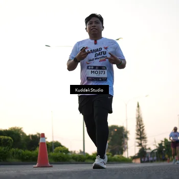 Runner Photo 7836684