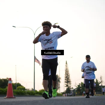 Runner Photo 7836692