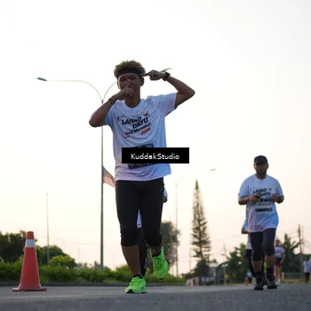 Runner Photo 7836696