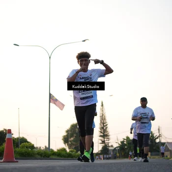 Runner Photo 7836700