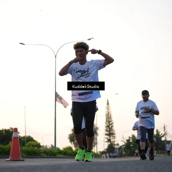 Runner Photo 7836704