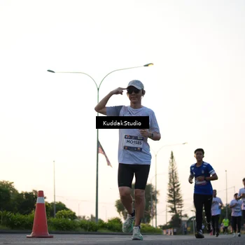 Runner Photo 7836712