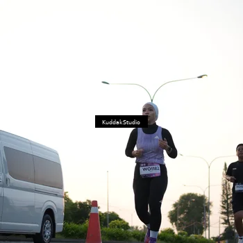 Runner Photo 7836726