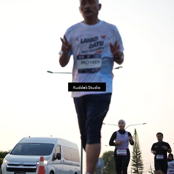 Runner Photo 7836734