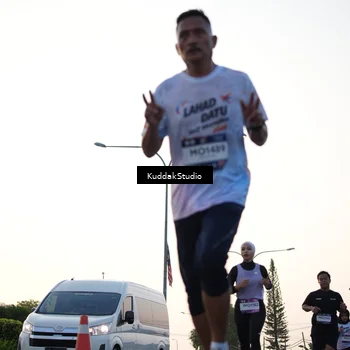 Runner Photo 7836735