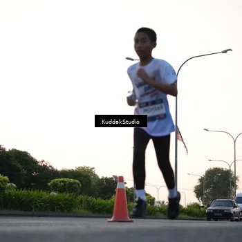 Runner Photo 7836748
