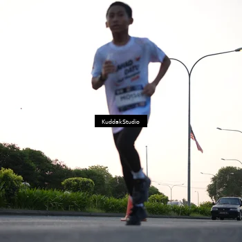 Runner Photo 7836749
