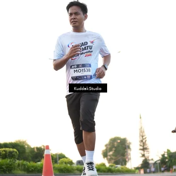 Runner Photo 7836775