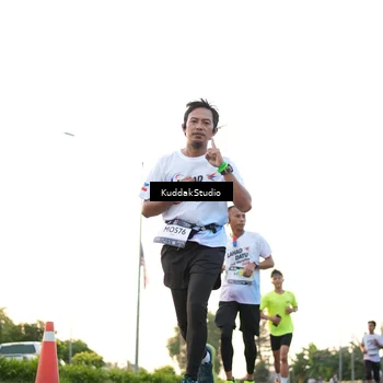Runner Photo 7836792