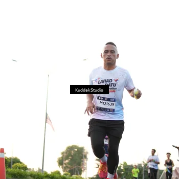 Runner Photo 7836802
