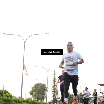 Runner Photo 7836810