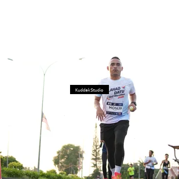 Runner Photo 7836822