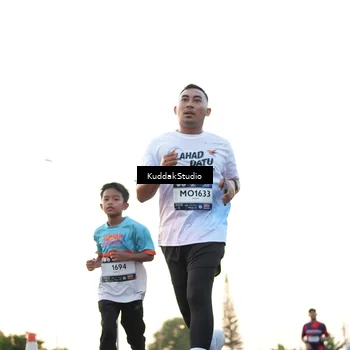 Runner Photo 7836895