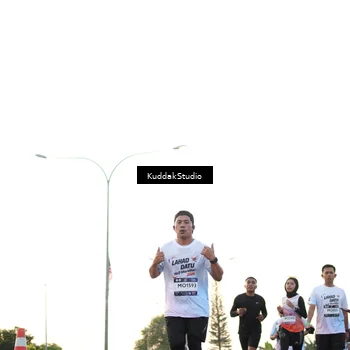 Runner Photo 7836912