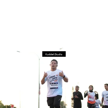Runner Photo 7836914