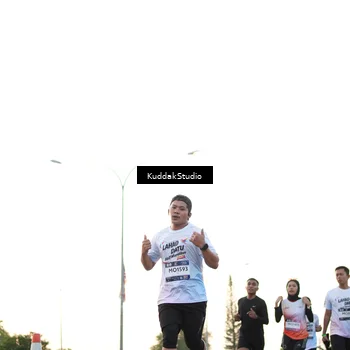 Runner Photo 7836915