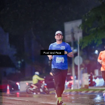Runner Photo 7836969