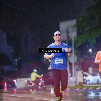 Runner Photo 7836977