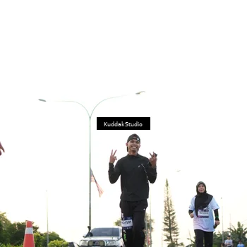 Runner Photo 7837026