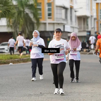 Runner Photo 7837039