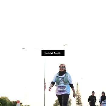 Runner Photo 7837043