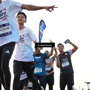 Runner Photo 7837048