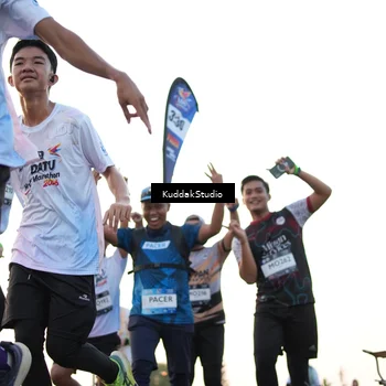 Runner Photo 7837053