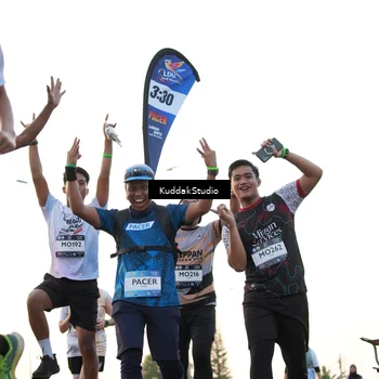 Runner Photo 7837054