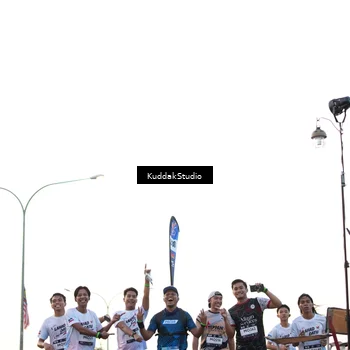 Runner Photo 7837059